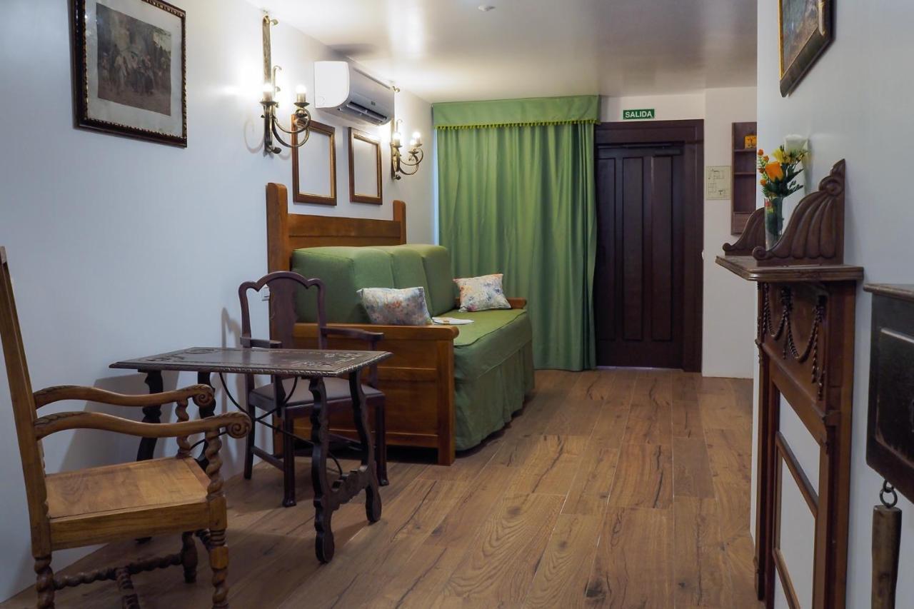 Posada Y Apartamentos Trebuesto De Guriezo Bagian luar foto