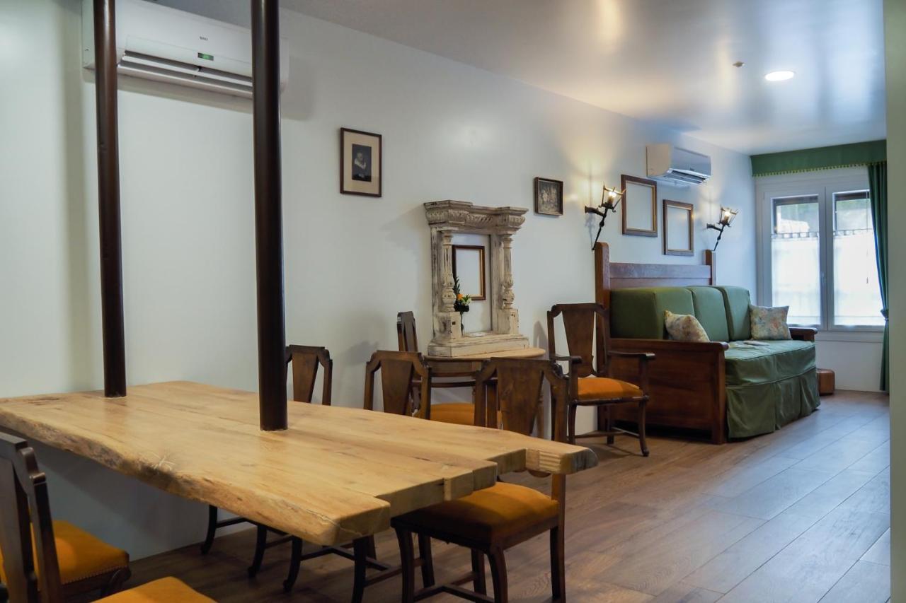 Posada Y Apartamentos Trebuesto De Guriezo Bagian luar foto