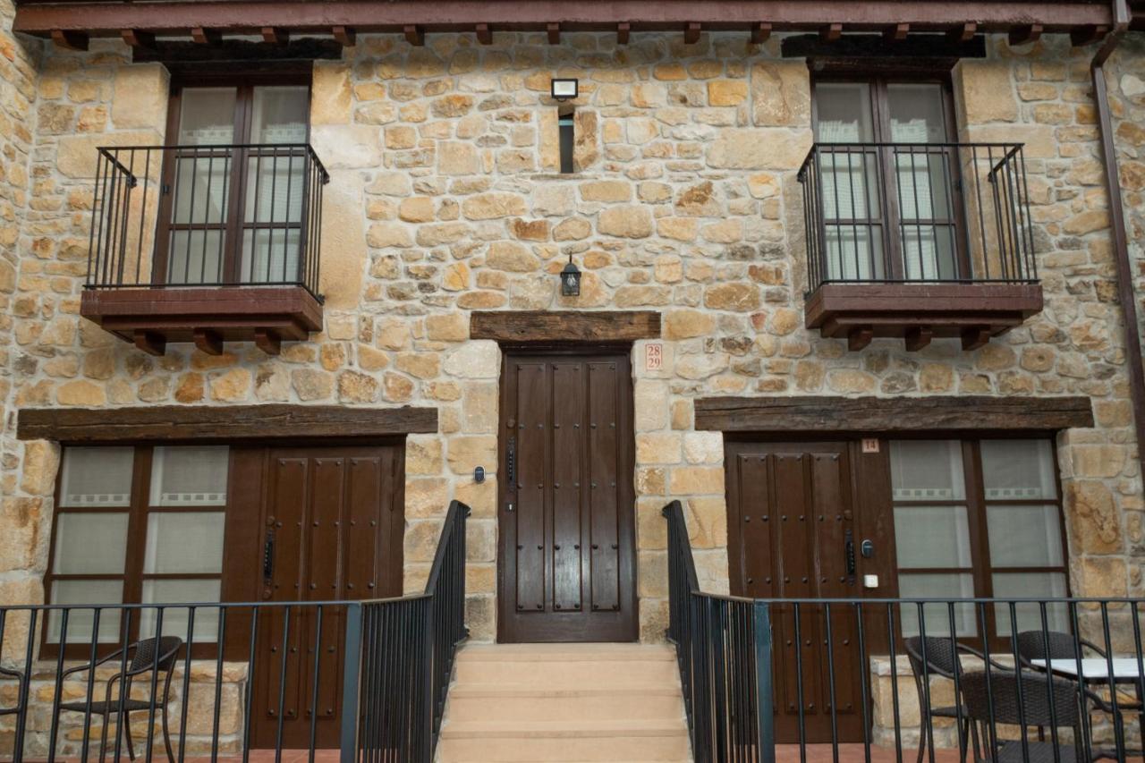 Posada Y Apartamentos Trebuesto De Guriezo Bagian luar foto