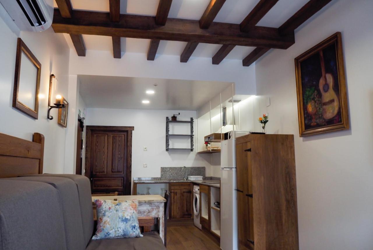 Posada Y Apartamentos Trebuesto De Guriezo Bagian luar foto