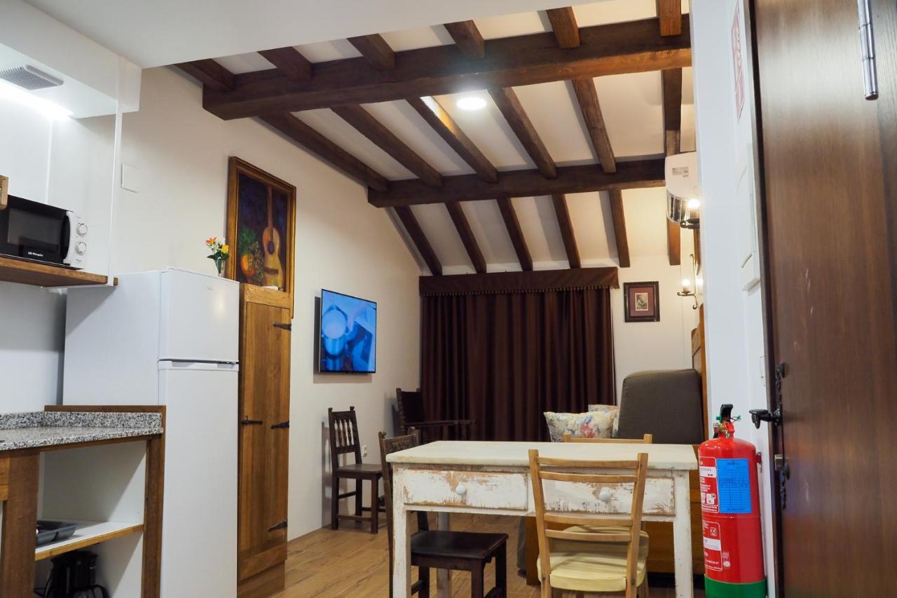 Posada Y Apartamentos Trebuesto De Guriezo Bagian luar foto