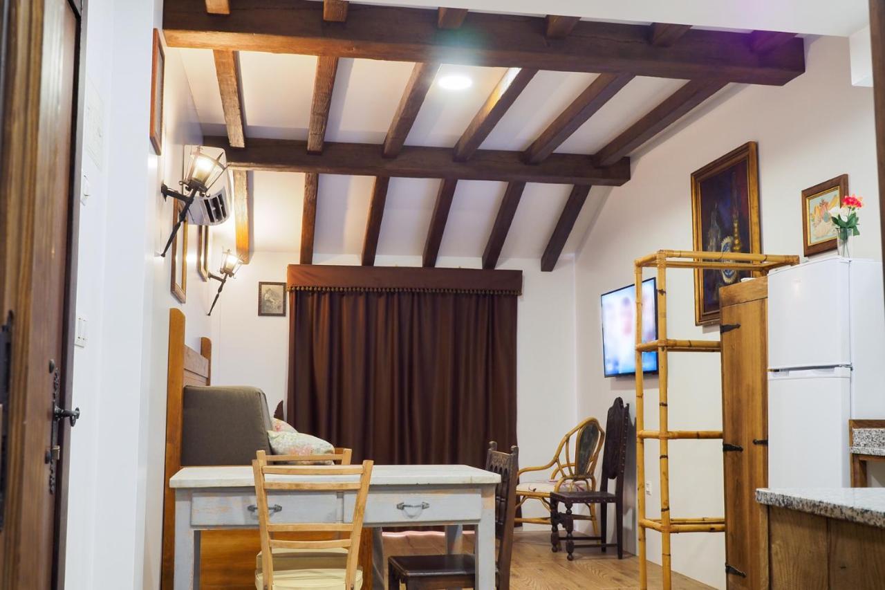 Posada Y Apartamentos Trebuesto De Guriezo Bagian luar foto